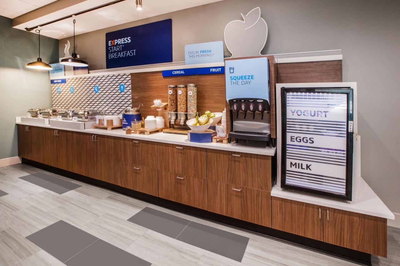 Holiday Inn Express & Suites - Ann Arbor - University South By Ihg Ngoại thất bức ảnh